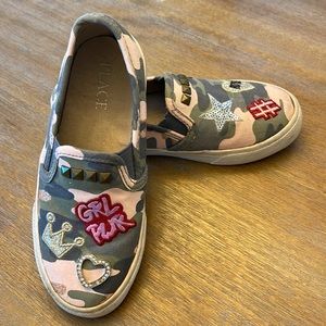 Girls Children’s place Camo sneakers Size 11